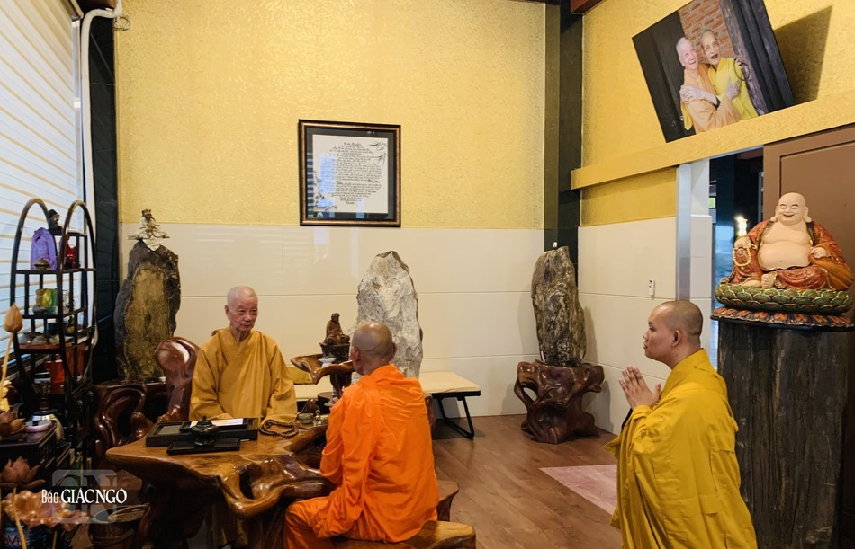 Đức Pháp chủ GHPGVN thăm hỏi trong đạo tình với Hòa thượng Đào Như về tình hình của Phật giáo TP.Cần Thơ và Học viện Phật giáo Nam tông Khmer Đức Pháp chủ GHPGVN thăm hỏi trong đạo tình với Hòa thượng Đào Như về tình hình của Phật giáo TP.Cần Thơ và Học viện Phật giáo Nam tông Khmer