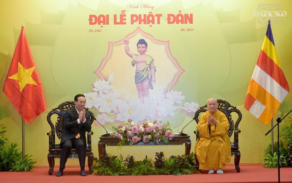 Hòa thượng Chủ tịch Hội đồng Trị sự GHPGVN tiếp Chủ tịch nước tại chùa Minh Đạo Hòa thượng Chủ tịch Hội đồng Trị sự GHPGVN tiếp Chủ tịch nước tại chùa Minh Đạo