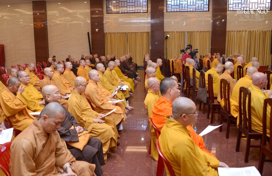 Chư Tăng các ban, Ban Trị sự TP.Thủ Đức và các quận, huyện tham dự