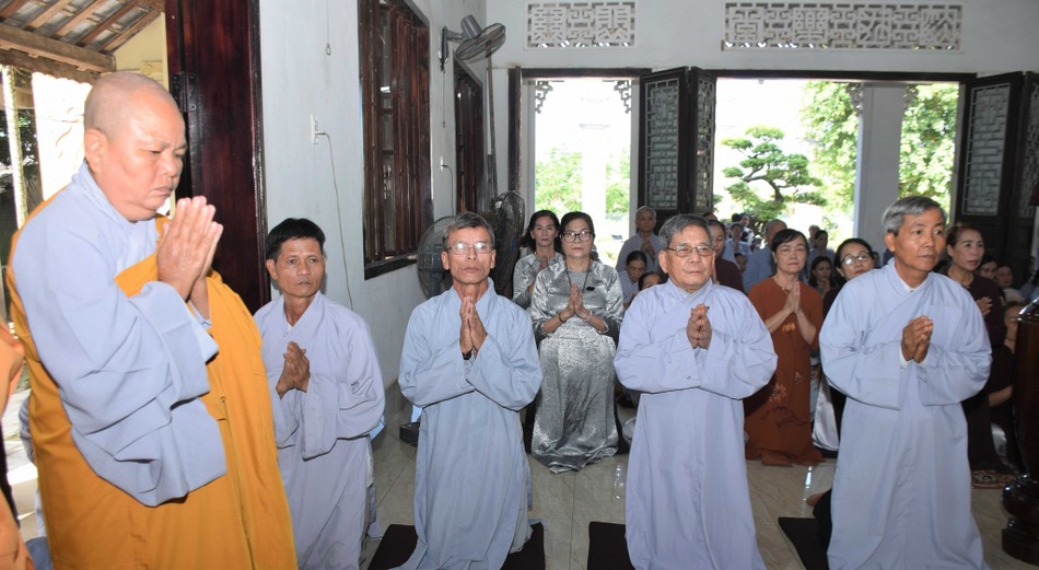 Chư Ni tham dự Chư Ni tham dự