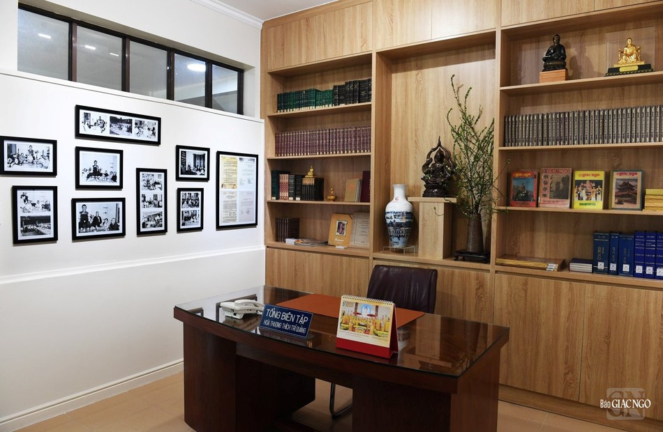Phòng làm việc của Đại lão Hòa thượng Thích Trí Quảng tại trụ sở tòa soạn Báo Giác Ngộ được gìn giữ làm không gian lưu niệm