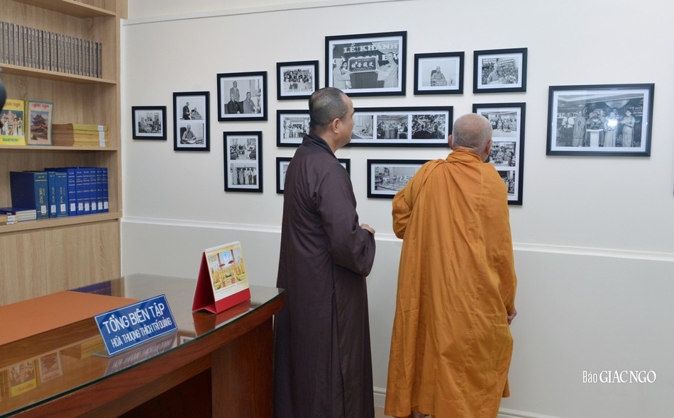 Những hình ảnh không thể nào quên trong quá trình hoạt động 48 năm của báo