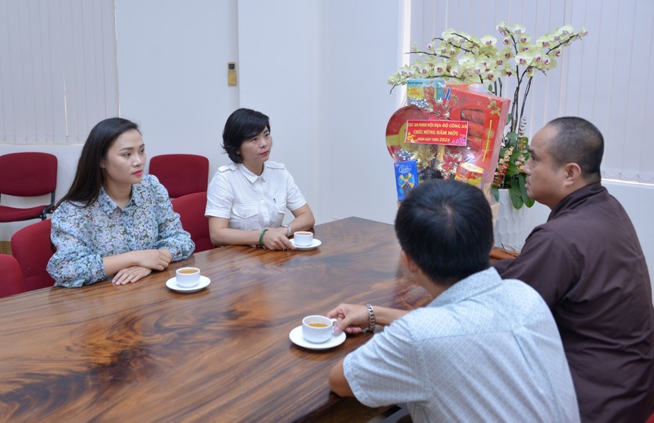 Trao đổi và chia sẻ một số thông tin liên quan tới tôn giáo Trao đổi và chia sẻ một số thông tin liên quan tới tôn giáo