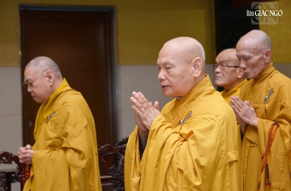 Trưởng lão Hòa thượng Chủ tịch và chư tôn đức Ban Thường trực Hội đồng Trị sự GHPGVN Trưởng lão Hòa thượng Chủ tịch và chư tôn đức Ban Thường trực Hội đồng Trị sự GHPGVN