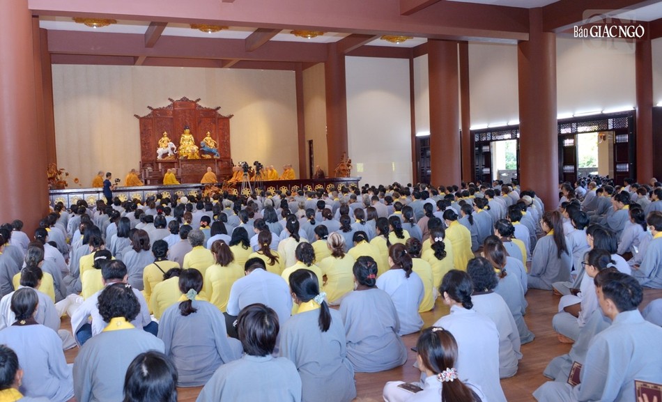 Thời pháp ngày mồng 3 Tết Giáp Thìn tại giảng đường chùa Huê Nghiêm - TP.Thủ Đức (TP.HCM)