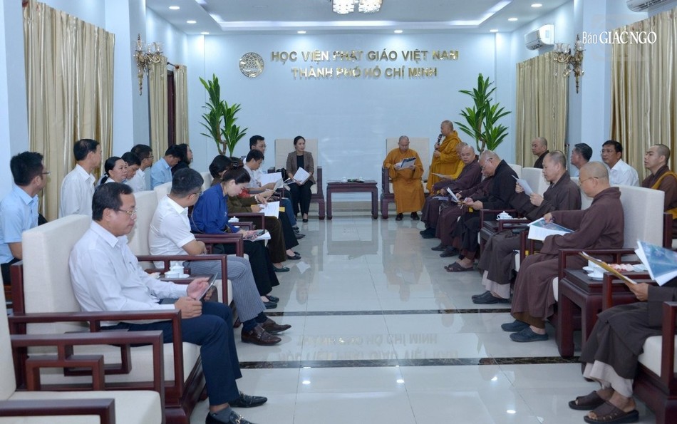 Thượng tọa Thích Đức Thiện và bà Trần Thị Minh Nga chủ trì phiên làm việc ở cơ sở II Học viện Phật giáo VN tại TP.HCM Thượng tọa Thích Đức Thiện và bà Trần Thị Minh Nga chủ trì phiên làm việc ở cơ sở II Học viện Phật giáo VN tại TP.HCM