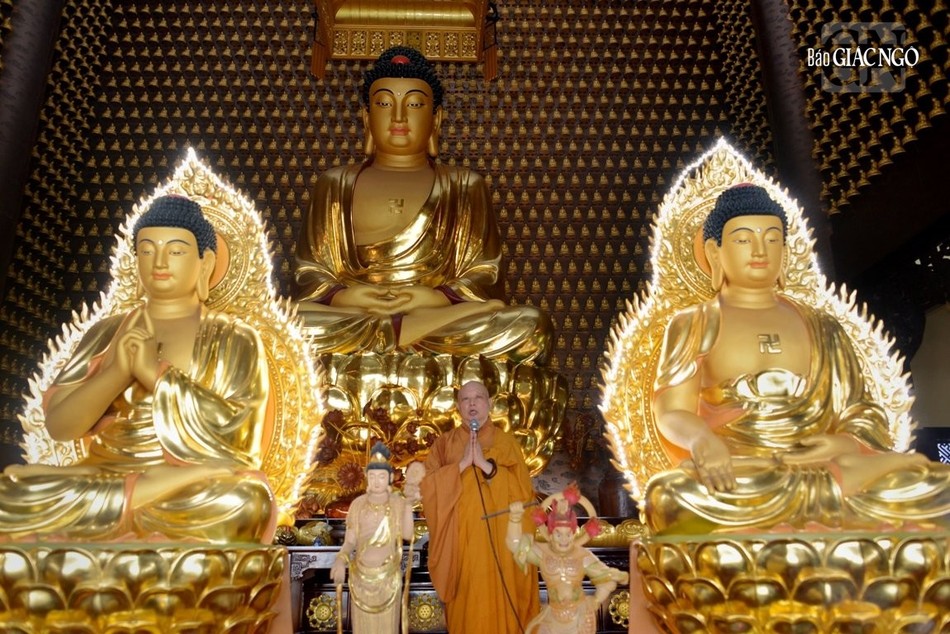 Hòa thượng Thích Lệ Trang chia sẻ về ý nghĩa của Tam bảo và 5 giới căn bản của người Phật tử tại gia