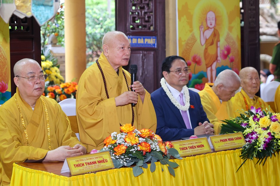 Chư tôn giáo phẩm và Thủ tướng Phạm Minh Chính Chư tôn giáo phẩm và Thủ tướng Phạm Minh Chính