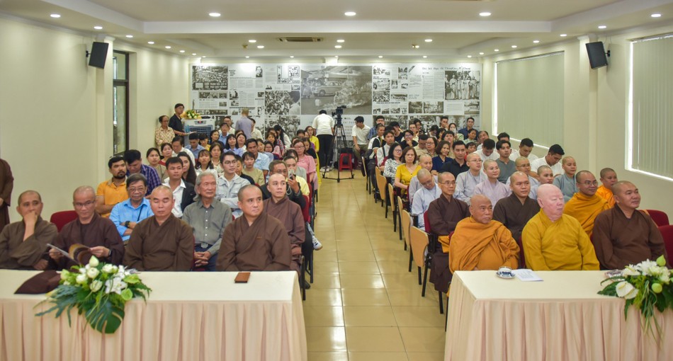 Lễ trao giải được tổ chức trong buổi họp mặt Ngày Báo chí 21-6 tại hội trường trụ sở tòa soạn Báo Giác Ngộ Lễ trao giải được tổ chức trong buổi họp mặt Ngày Báo chí 21-6 tại hội trường trụ sở tòa soạn Báo Giác Ngộ