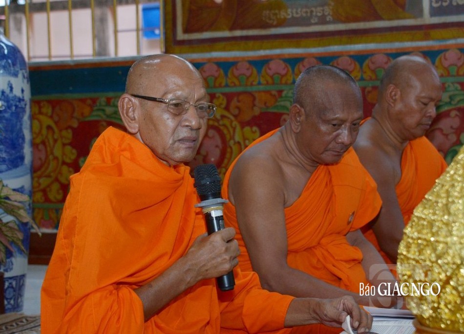 Hòa thượng Đào Như giáo giới, nghiêm khắc nhắc nhở Đại đức Nhuận Đức về những nguyên tắc thuyết giảng và ứng xử của một Tăng sĩ Hòa thượng Đào Như giáo giới, nghiêm khắc nhắc nhở Đại đức Nhuận Đức về những nguyên tắc thuyết giảng và ứng xử của một Tăng sĩ