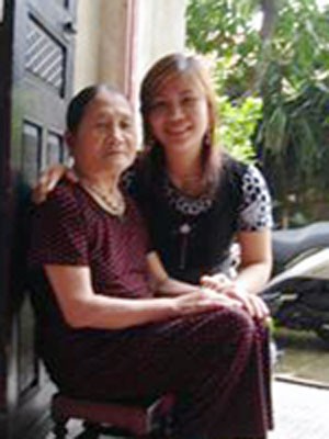 Con yêu mẹ nhất trên đời. (Ảnh Thanh Phượng) Con yêu mẹ nhất trên đời. (Ảnh Thanh Phượng)