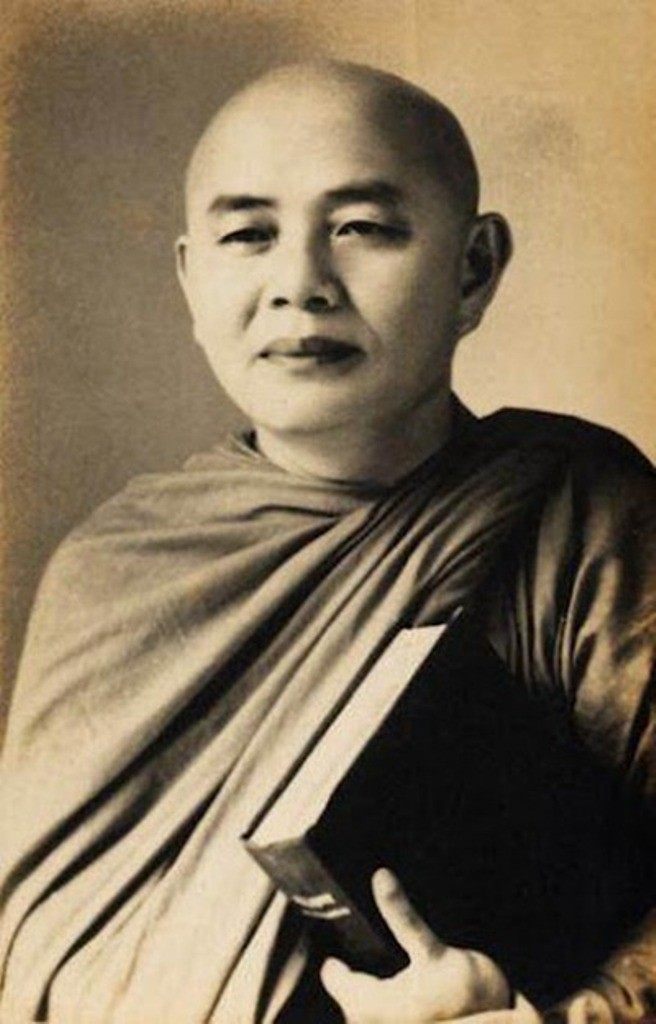 Trưởng lão Hòa thượng Thích Minh Châu lúc du học tại Ấn Độ Trưởng lão Hòa thượng Thích Minh Châu lúc du học tại Ấn Độ
