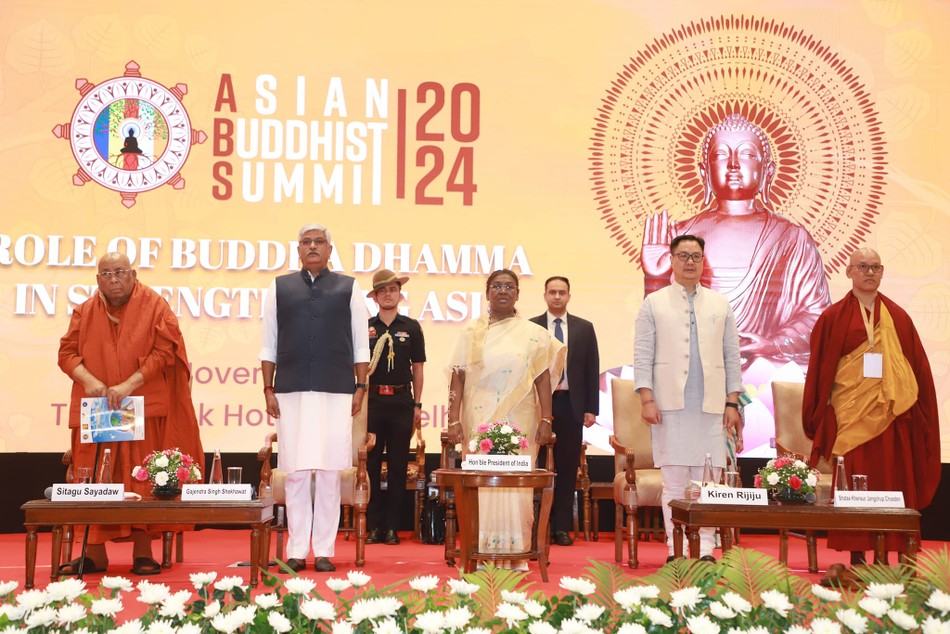 Nghi thức chào cờ trong lễ khai mạc - Ảnh: IBC Nghi thức chào cờ trong lễ khai mạc - Ảnh: IBC