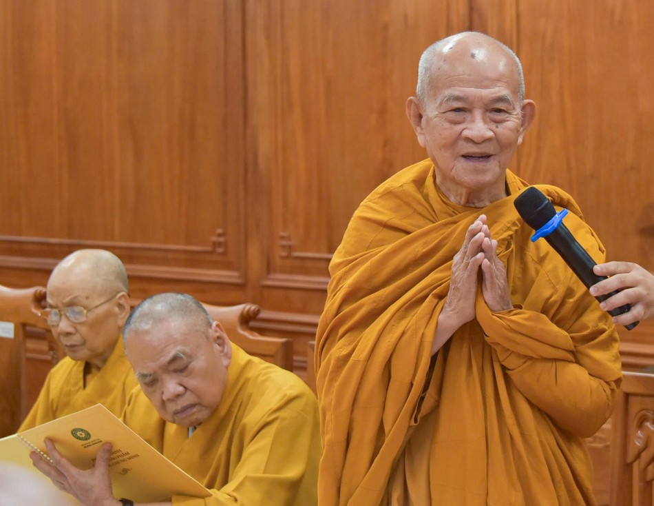 Trưởng lão Hòa thượng Giác Giới, Phó Thư ký Ban Thường trực, cho biết chưa nghe Hòa thượng Thích Giác Toàn thông báo về việc xin thành lập Phân viện Nghiên cứu hệ phái Khất sĩ Trưởng lão Hòa thượng Giác Giới, Phó Thư ký Ban Thường trực, cho biết chưa nghe Hòa thượng Thích Giác Toàn thông báo về việc xin thành lập Phân viện Nghiên cứu hệ phái Khất sĩ