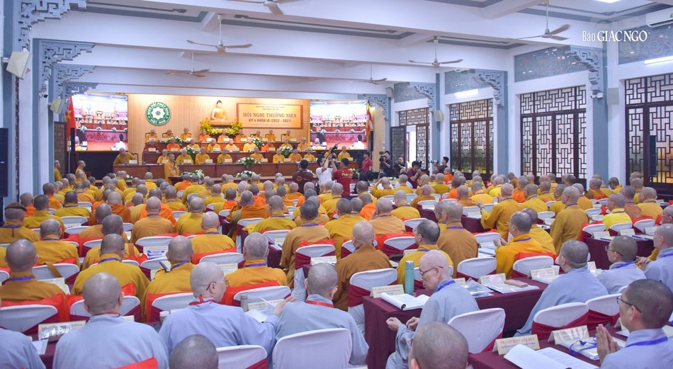 Phiên toàn thể Hội nghị Thường niên kỳ 4 - khóa IX của GHPGVN Phiên toàn thể Hội nghị Thường niên kỳ 4 - khóa IX của GHPGVN