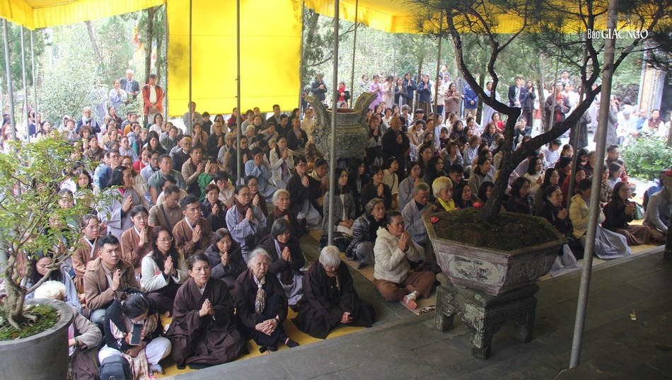 Một số hình ảnh ghi nhận sáng nay tại tổ đình Từ Hiếu, cố đô Huế