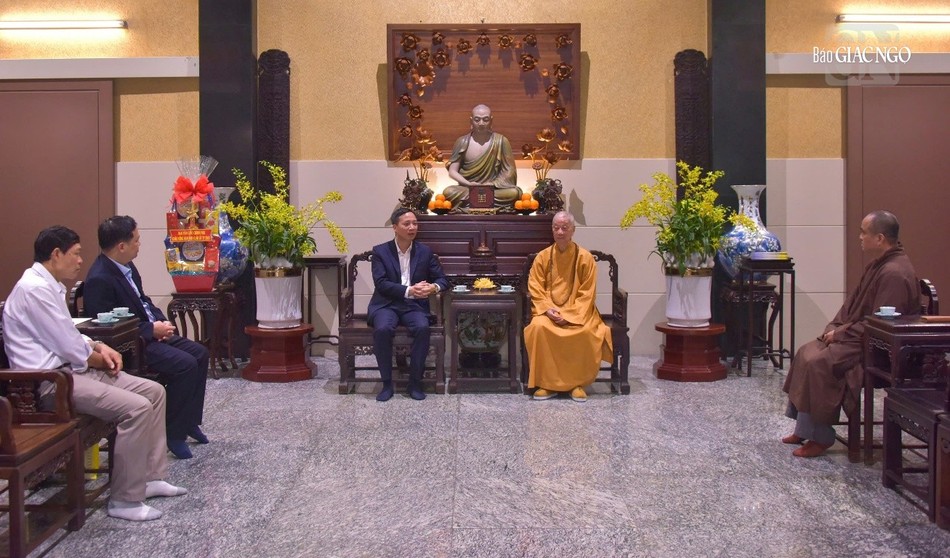 Quang cảnh buổi thăm, chúc Tết của Trưởng ban Tôn giáo Chính phủ Vũ Hoài Bắc và phái đoàn tại chùa Huê Nghiêm - TP.Thủ Đức (TP.HCM) Quang cảnh buổi thăm, chúc Tết của Trưởng ban Tôn giáo Chính phủ Vũ Hoài Bắc và phái đoàn tại chùa Huê Nghiêm - TP.Thủ Đức (TP.HCM)