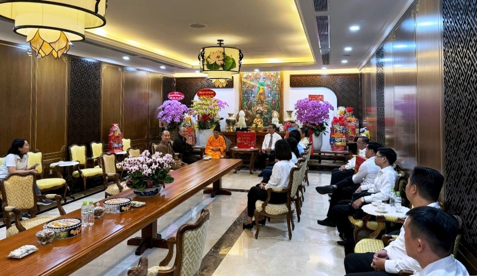 Thăm, chúc Tết Trưởng lão Hòa thượng Thích Đức Nghiệp tại chùa Vĩnh Nghiêm - Ảnh: Tâm Từ Thăm, chúc Tết Trưởng lão Hòa thượng Thích Đức Nghiệp tại chùa Vĩnh Nghiêm - Ảnh: Tâm Từ