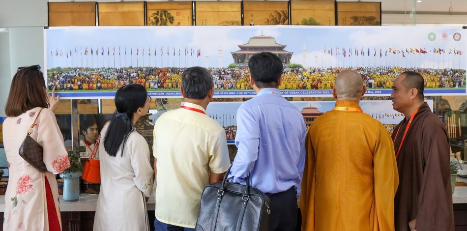 ... của một kỳ Đại lễ Vesak Liên Hiệp Quốc lần đầu tiên tổ chức tại một cơ sở giáo dục đào tạo của Giáo hội là Học viện Phật giáo VN - TP.HCM trong không khí kỷ niệm 50 năm ngày hòa bình, thống nhất đất nước ... của một kỳ Đại lễ Vesak Liên Hiệp Quốc lần đầu tiên tổ chức tại một cơ sở giáo dục đào tạo của Giáo hội là Học viện Phật giáo VN - TP.HCM trong không khí kỷ niệm 50 năm ngày hòa bình, thống nhất đất nước