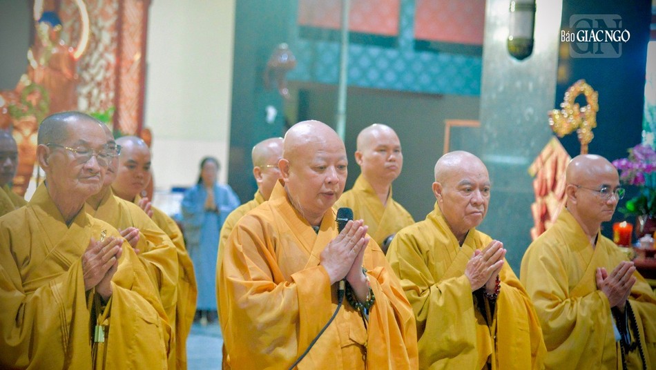 Chư tôn đức tham dự