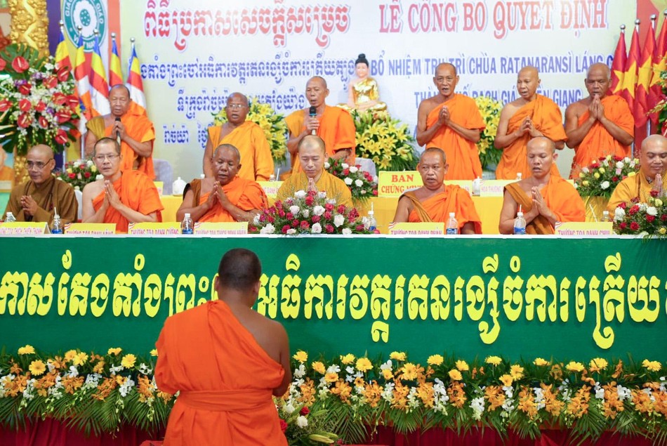 Trang nghiêm lễ bổ nhiệm trụ trì chùa Láng Cát