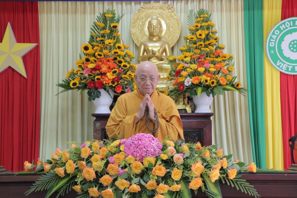 Hòa thượng Thích Minh Thông chia sẻ về đại cương giới luật - Ảnh: Trung Thắng Hòa thượng Thích Minh Thông chia sẻ về đại cương giới luật - Ảnh: Trung Thắng