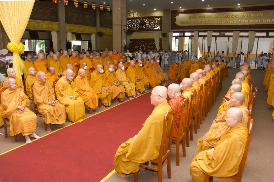 Chư tôn đức tham dự Chư tôn đức tham dự