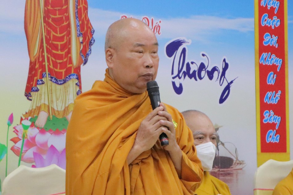 Hòa thượng Thích Giác Pháp ban đạo từ