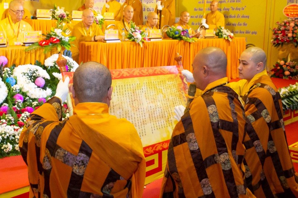 Cung an Chức sự Hội đồng Thập sư Tăng