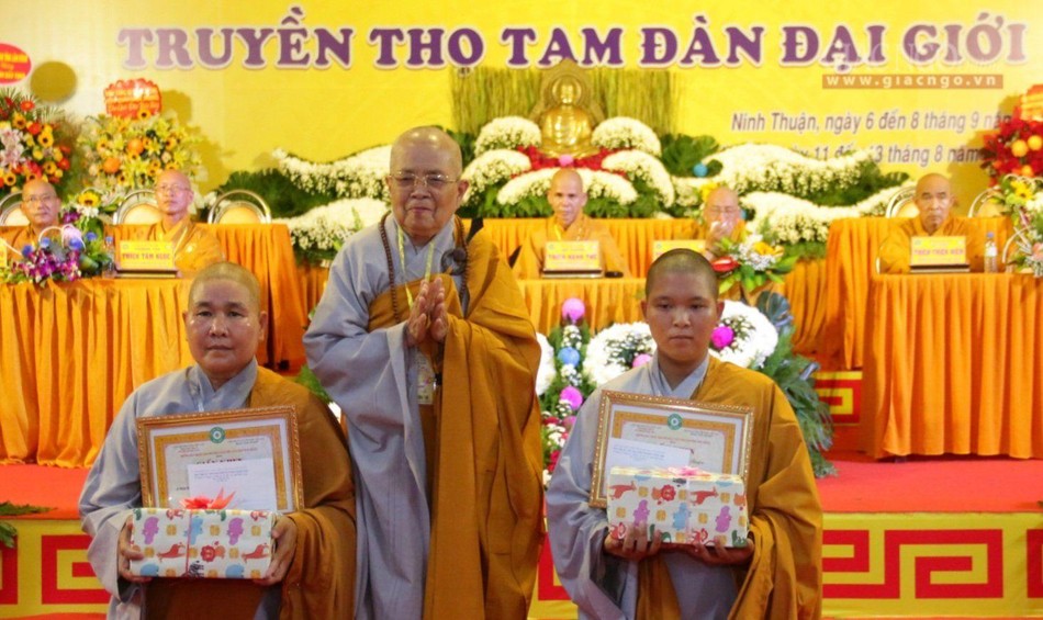 Giới tử thủ khoa, á khoa đàn Thức-xoa-ma-na