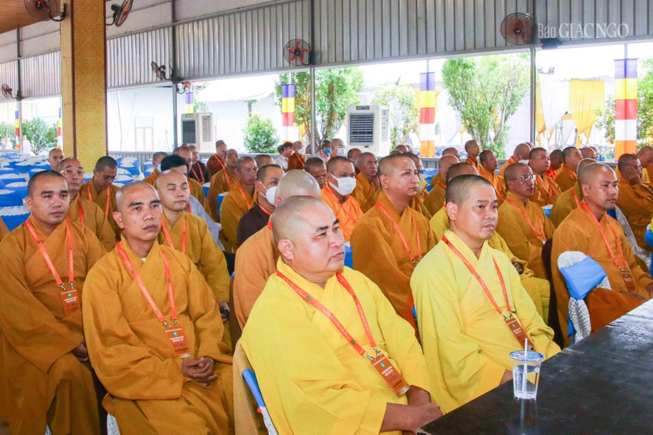 Chư tôn đức tham dự Chư tôn đức tham dự