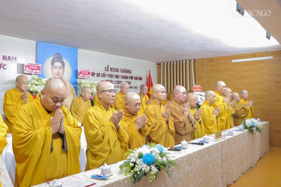 Niệm Phật cầu gia hộ