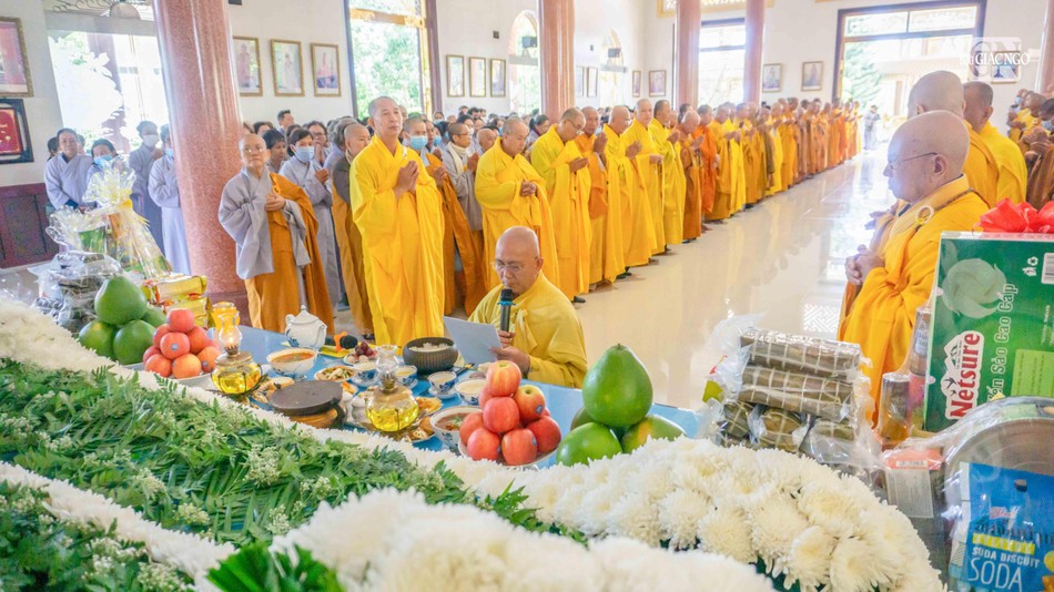 Hòa thượng Thích Hoằng Tri, Tông trưởng tông phong Vạn Đức cung tuyên tiểu sử