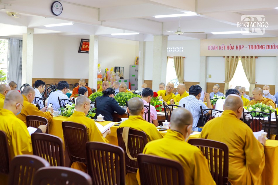 Lắng nghe báo cáo tổng kết hoạt động của Phật giáo TP. Thủ Đức năm 2022 Lắng nghe báo cáo tổng kết hoạt động của Phật giáo TP. Thủ Đức năm 2022