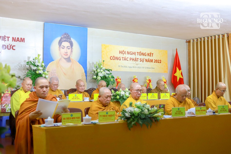 Chư tôn đức tham dự Chư tôn đức tham dự