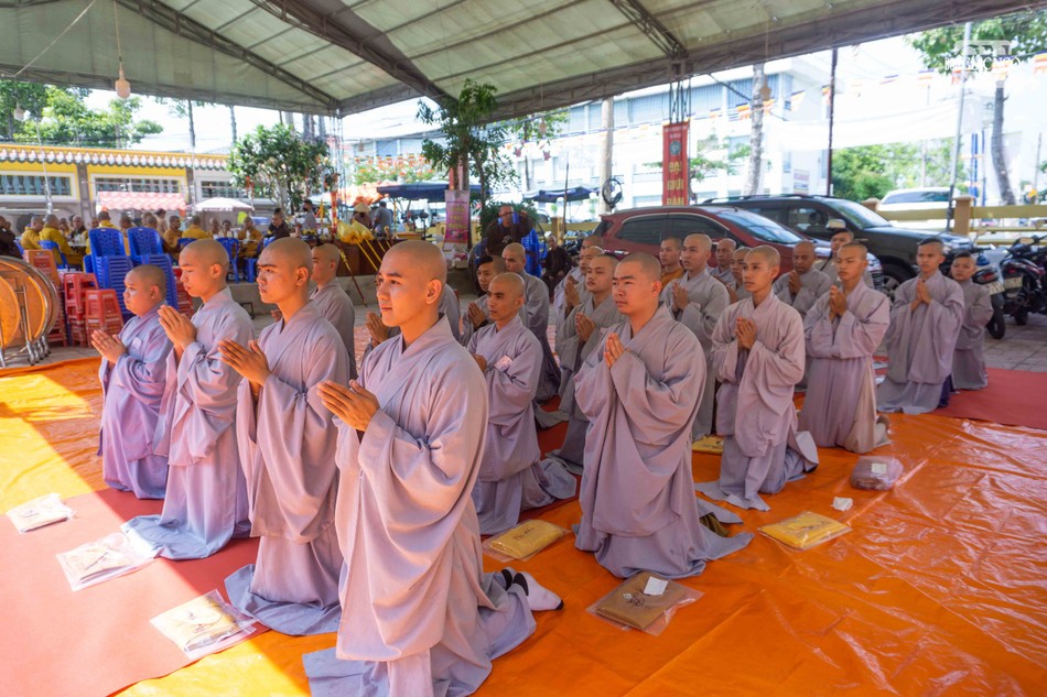 Chư giới tử thọ giới Sa-di