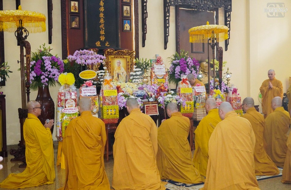 Tri ân công lao to lớn của Đại lão Hòa thượng Thích Thiện Hào đối với Đạo pháp và Dân tộc Tri ân công lao to lớn của Đại lão Hòa thượng Thích Thiện Hào đối với Đạo pháp và Dân tộc