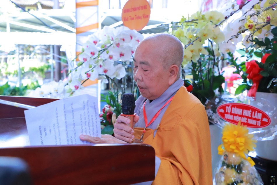 Ni trưởng Thích nữ Giác Trung phát biểu khai mạc