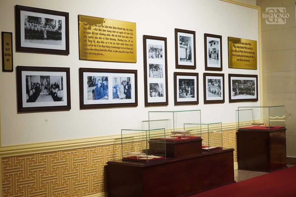 Hình ảnh và những ấn phẩm liên quan đến hội Cực lạc Liên hữu do Đại lão Hòa thượng khai lập vào năm 1955, với mục đích xiển dương pháp môn Tịnh độ ở trong nước lúc bấy giờ