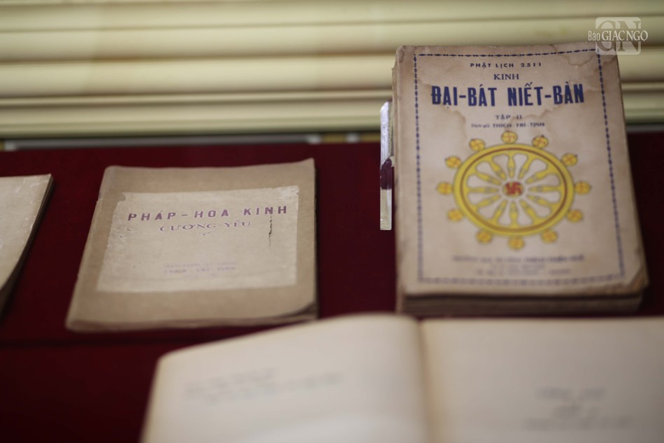 được xuất bản trước đây