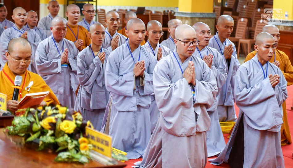 Giới tử Sa-di tấn đàn thọ giới Giới tử Sa-di tấn đàn thọ giới