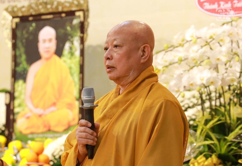 Hòa thượng Thích Lệ Trang đạo từ tại buổi lễ