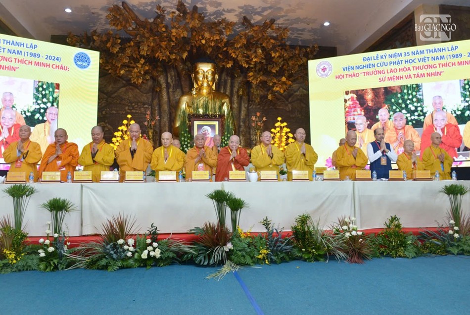 Chư tôn đức chứng minh và chủ tọa Chư tôn đức chứng minh và chủ tọa