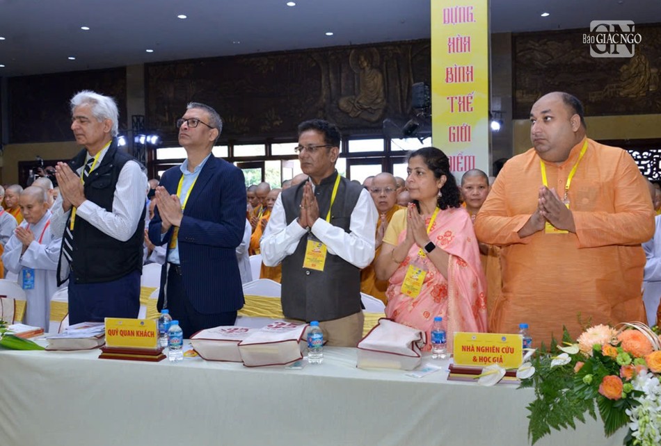 Đại diện các cơ quan ngoại giao, học giả Ấn Độ Đại diện các cơ quan ngoại giao, học giả Ấn Độ