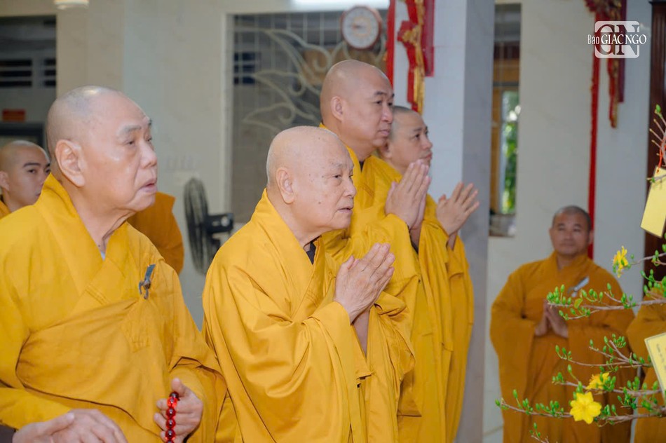 Chư tôn giáo phẩm Ban Thường trực Hội đồng Trị sự Chư tôn giáo phẩm Ban Thường trực Hội đồng Trị sự