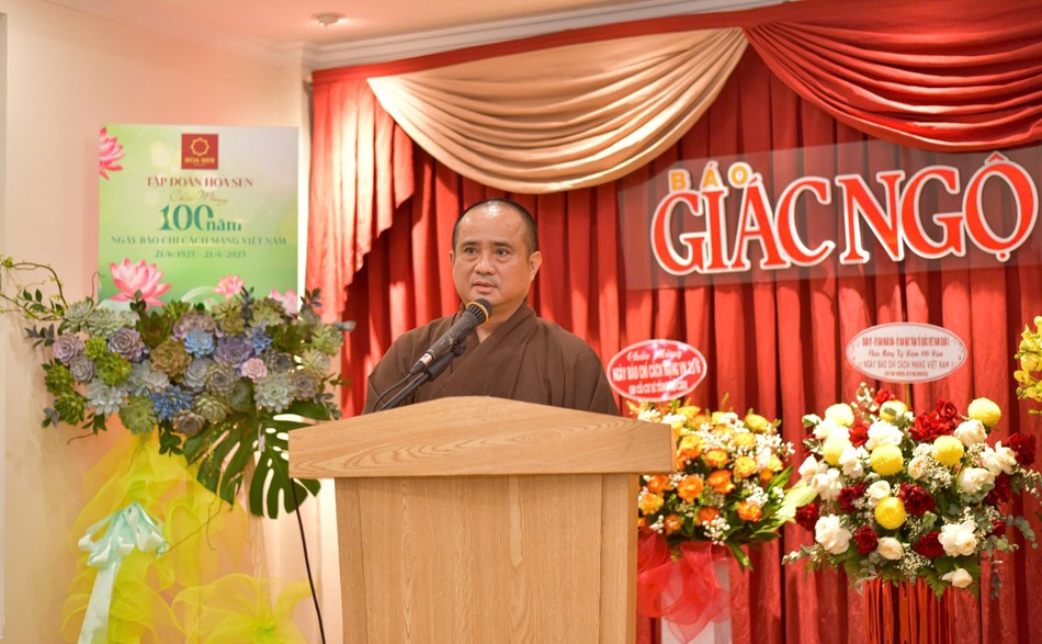Thượng tọa Thích Tâm Hải ghi nhận và trân trọng từng ý kiến đóng góp, những chia sẻ đầy tâm huyết thể hiện mối quan tâm sâu sắc đối với sự phát triển của Báo Giác Ngộ trong giai đoạn tiếp theo Thượng tọa Thích Tâm Hải ghi nhận và trân trọng từng ý kiến đóng góp, những chia sẻ đầy tâm huyết thể hiện mối quan tâm sâu sắc đối với sự phát triển của Báo Giác Ngộ trong giai đoạn tiếp theo