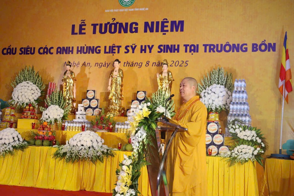 Hòa thượng Thích Thọ Lạc đọc diễn văn tưởng niệm Hòa thượng Thích Thọ Lạc đọc diễn văn tưởng niệm