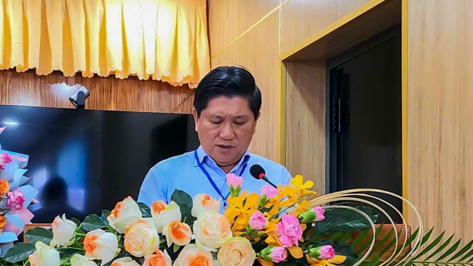 Phó Chủ tịch UBND tỉnh Lê Văn Sử phát biểu tại buổi lễ