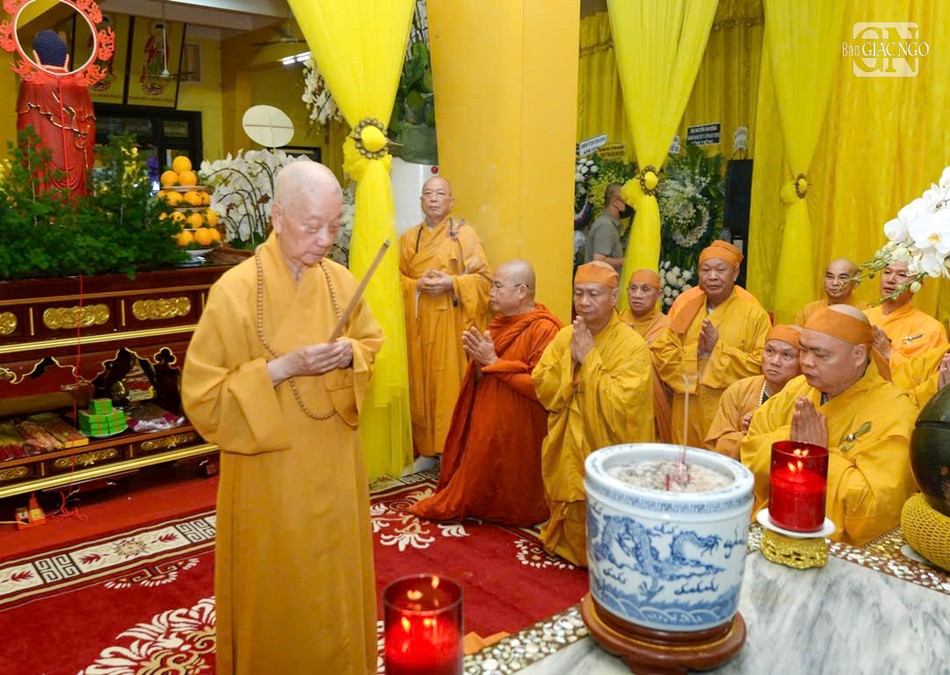 Đức Pháp chủ GHPGVN tưởng niệm Trưởng lão Hòa thượng Thích Trí Tịnh - Phó Pháp chủ GHPGVN tân viên tịch Đức Pháp chủ GHPGVN tưởng niệm Trưởng lão Hòa thượng Thích Trí Tịnh - Phó Pháp chủ GHPGVN tân viên tịch