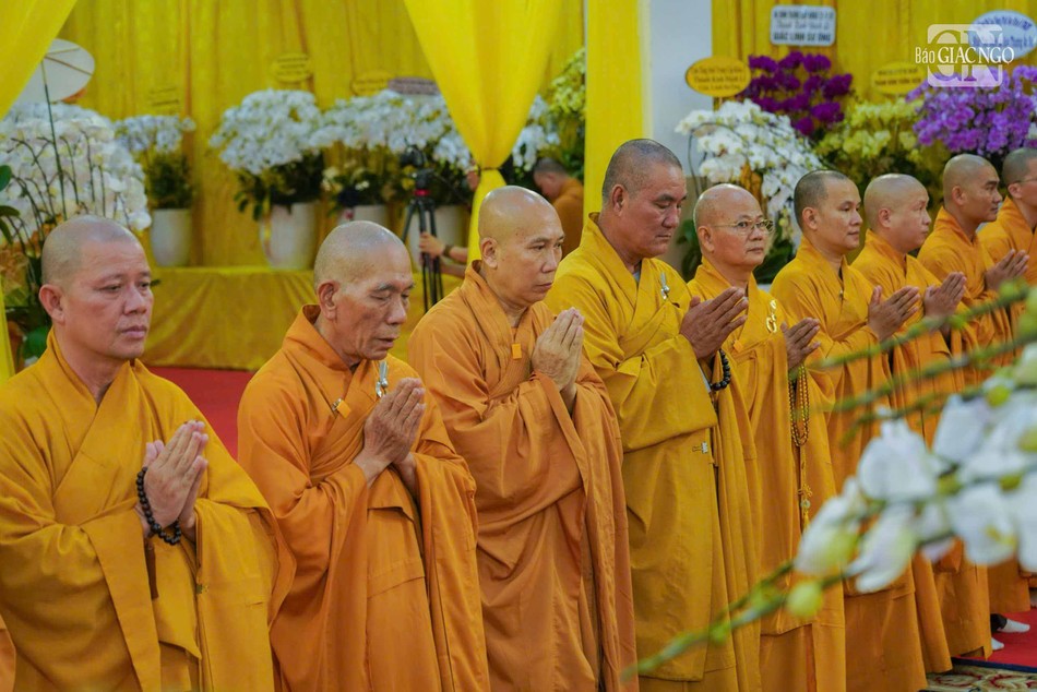 Chư tôn đức Ban Giảng huấn Trường Trung cấp Phật học TP.HCM